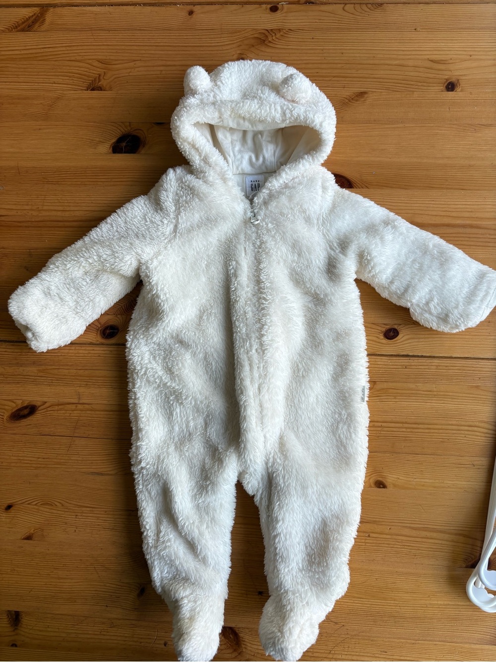 GAP Cream Plush Hooded Bear suit 3-6 mo